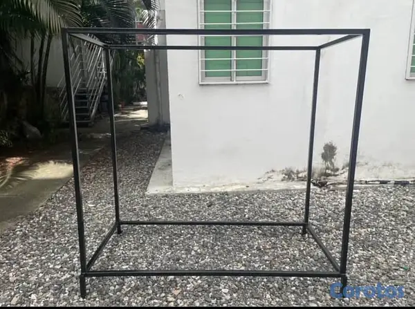 equipos profesionales - PERCHEROS PARA TIENDA  5