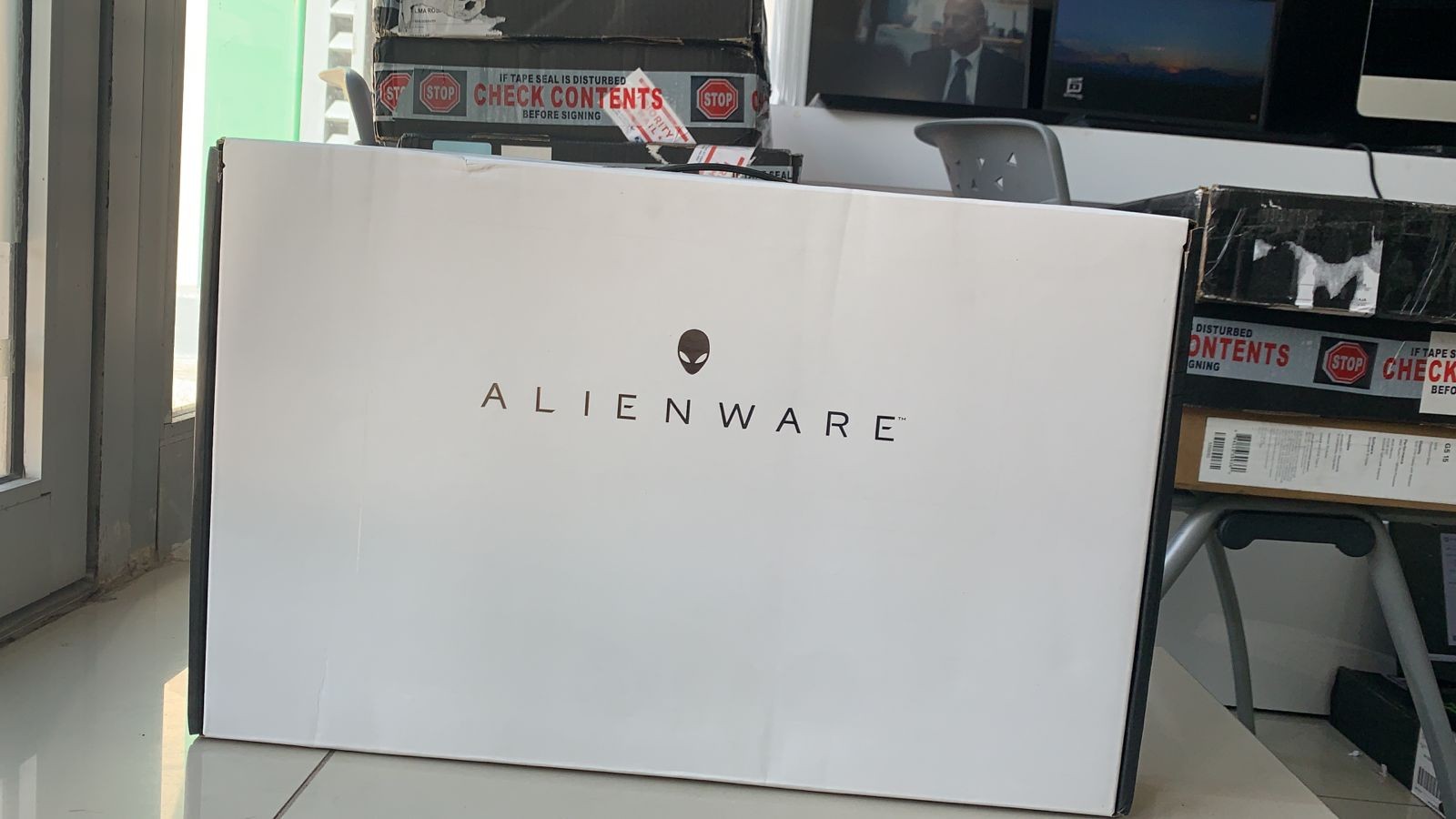 computadoras y laptops - AlienWare M15 Ryzen 7 5800h 16gb / 512 / Nvidia RTX 3060 (115,000) NUEVA 2021