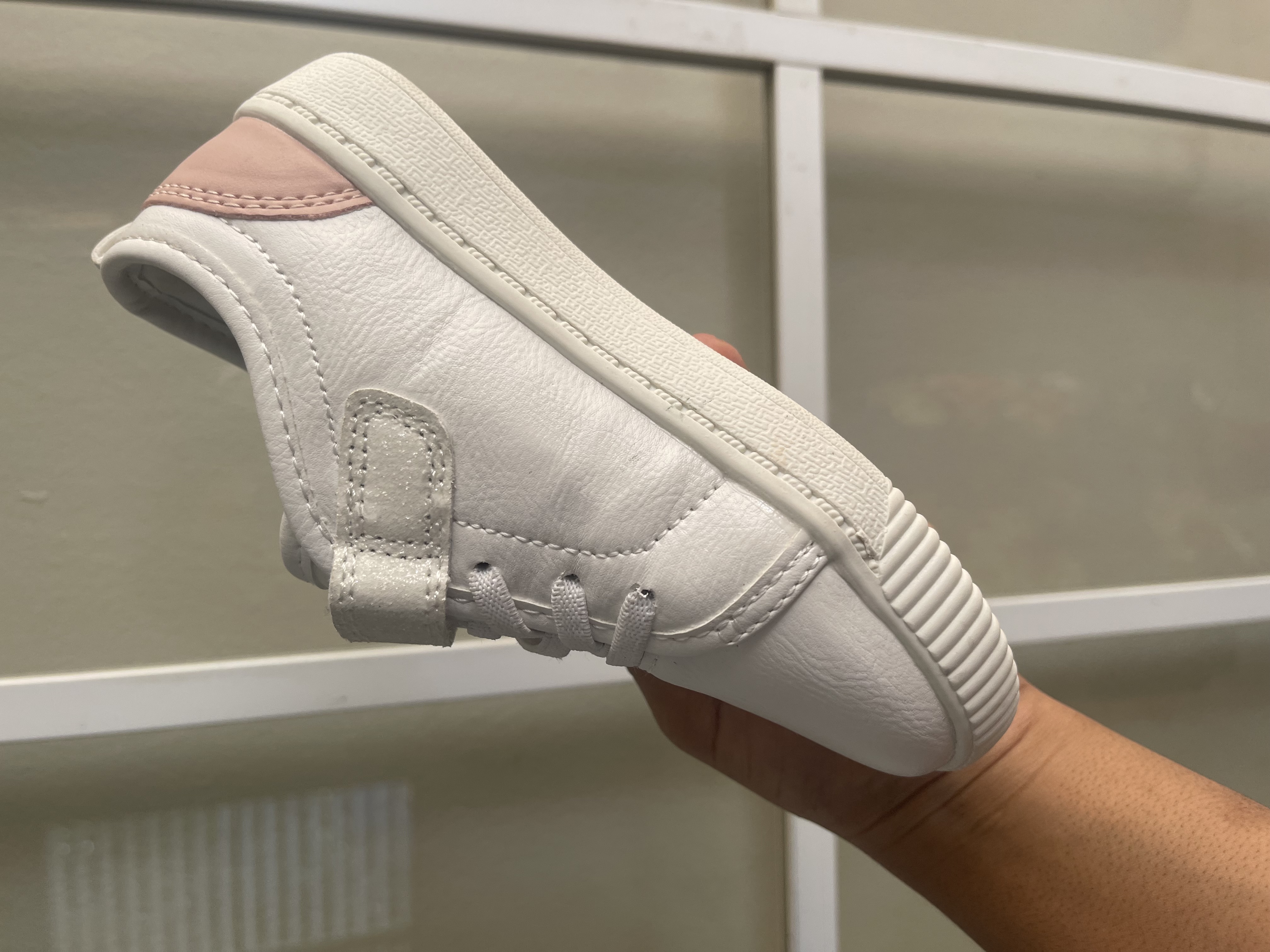 ropa y zapatos - Tenis niña entre 4 a 5 años 