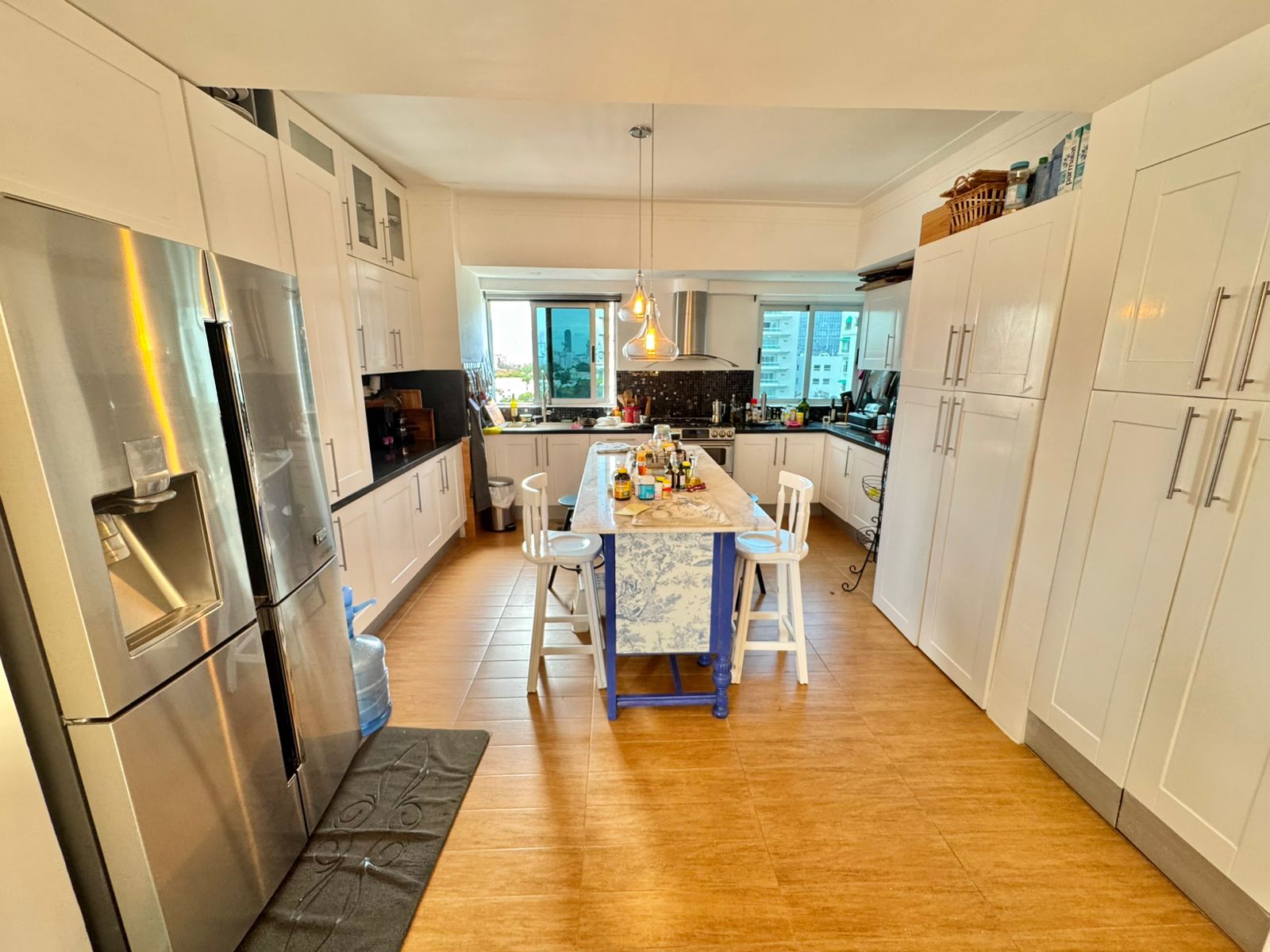 apartamentos - Apartamento en Venta BELLA VISTA SUR USD 368,000 3