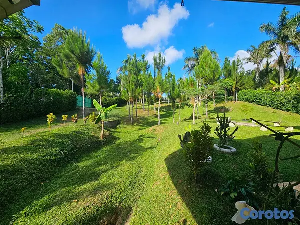 casas vacacionales y villas - Se Vende Villa en Altos del Caballo, Los Pinos, San Francisco de Macorís Macoris 5