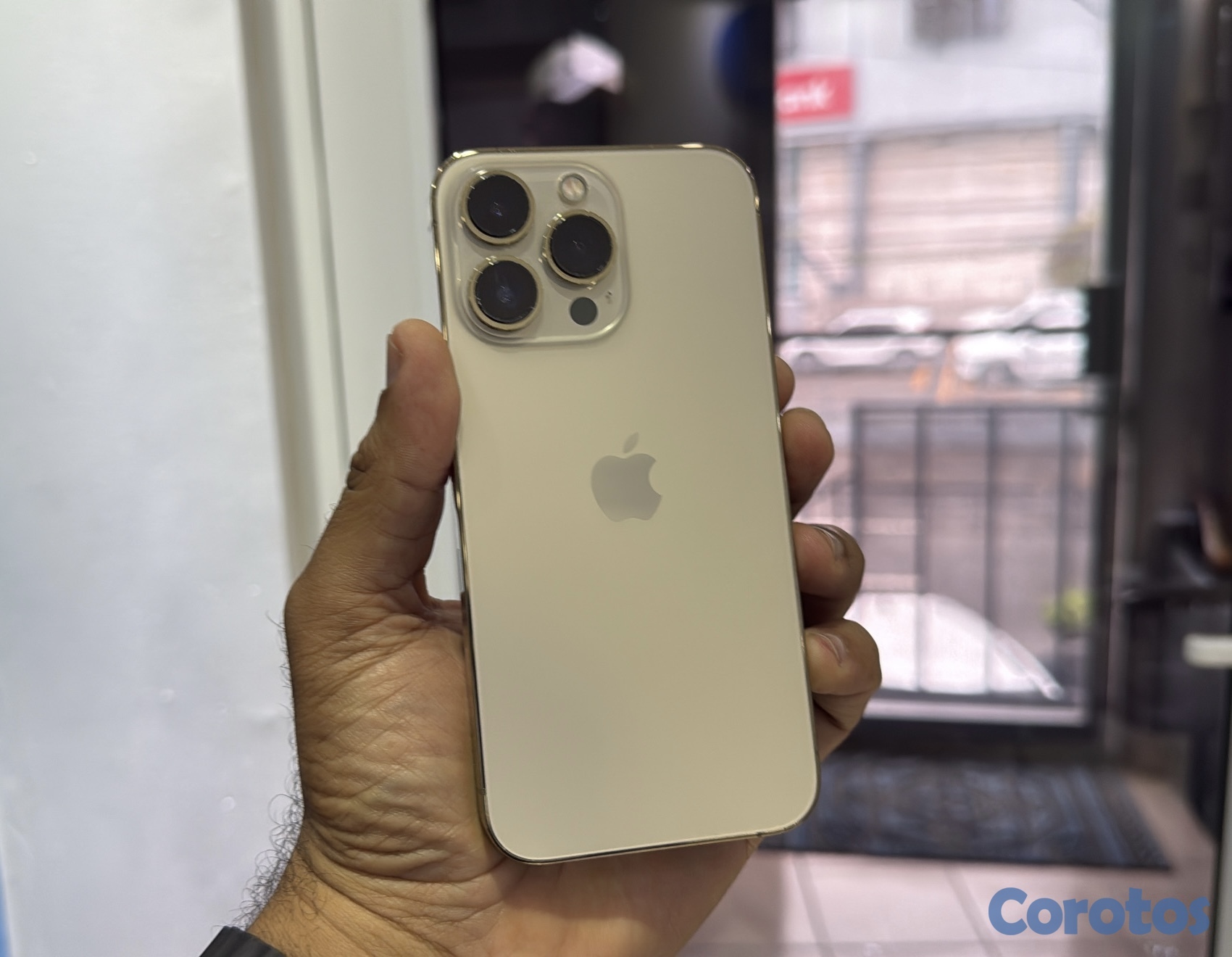 celulares y tabletas - iPhone 13 Pro 256GB Gold Como Nuevo RD$ 31,500 NEG 1