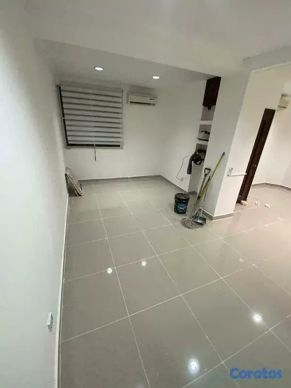 oficinas y locales comerciales - Alquilo en Gazcue, Torre profesional, Excelente Oficina 5