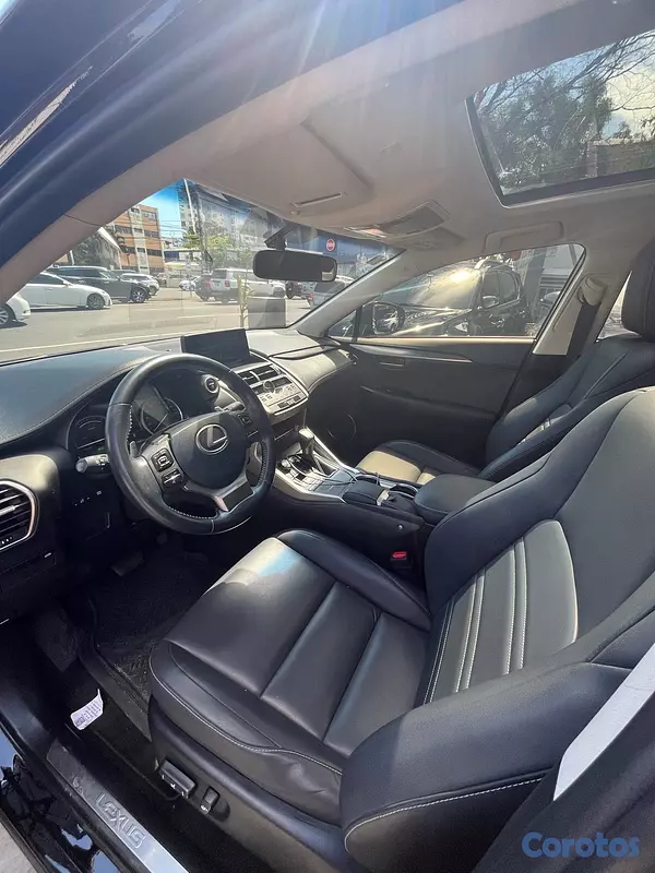 jeepetas y camionetas - Lexus NX-300H AWD 2019 4