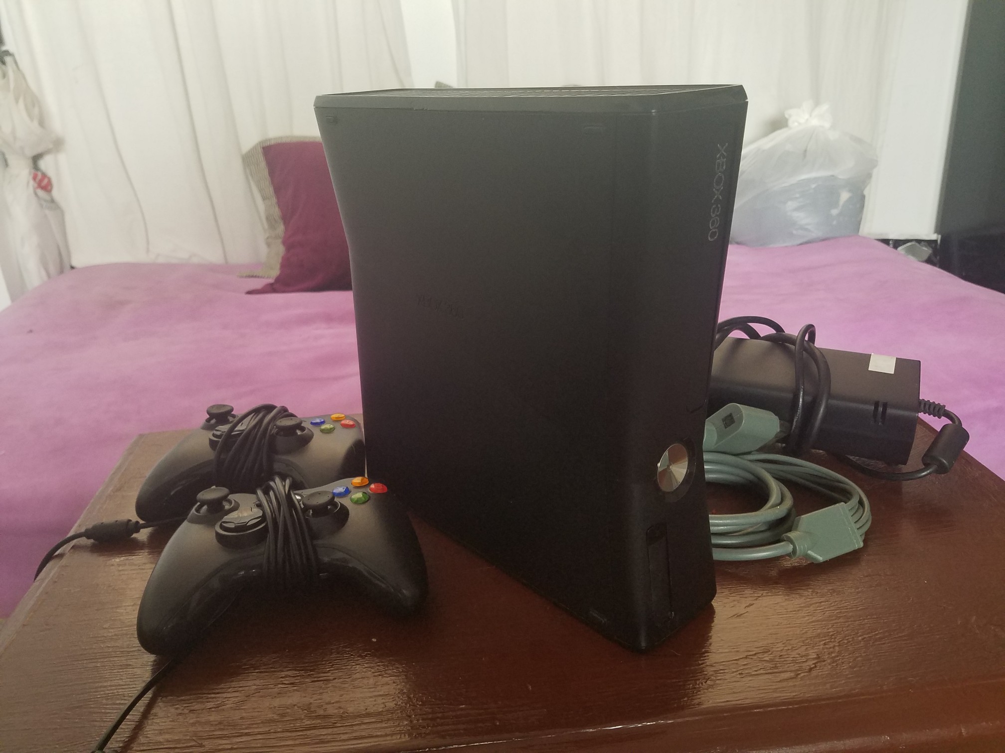 consolas y videojuegos - Xbox 360 Slim (Cambio por PS3)