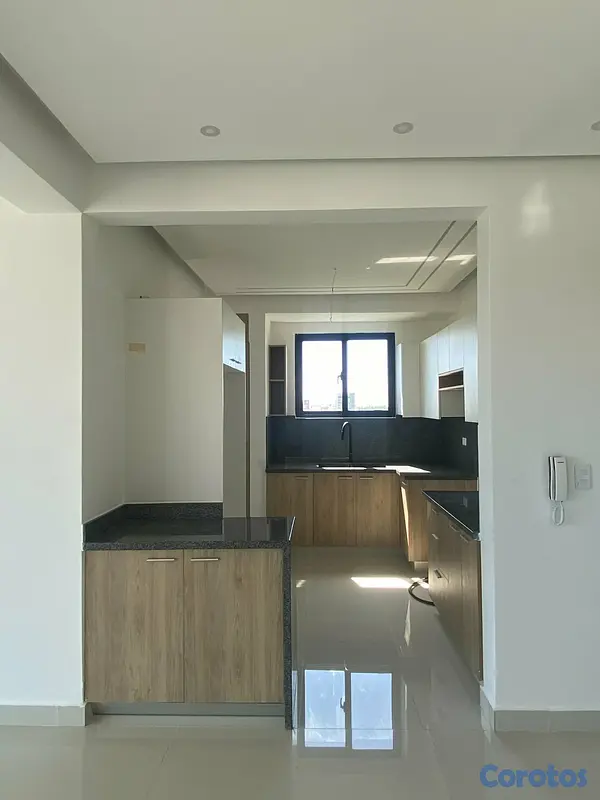 apartamentos - Apartamento familiar con una sala con ventanales p 16