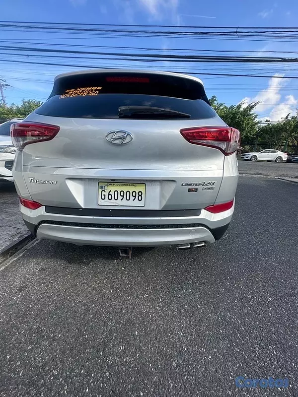 jeepetas y camionetas - Hyundai Tucson 2017 gris 4