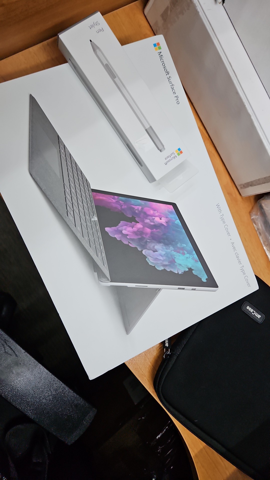 computadoras y laptops - Surface Pro 6 8gb RAM 128gb SSD teclado, lápiz y su caja