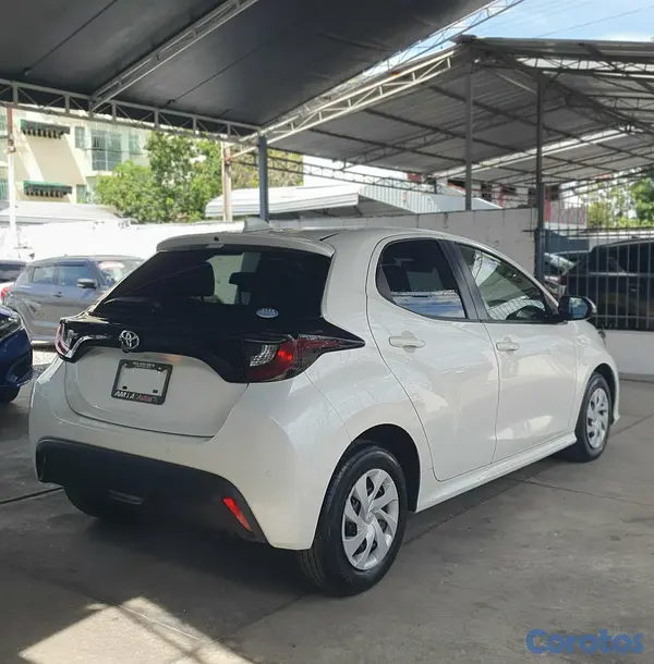 carros - toyota Yaris 2020 impecable 2