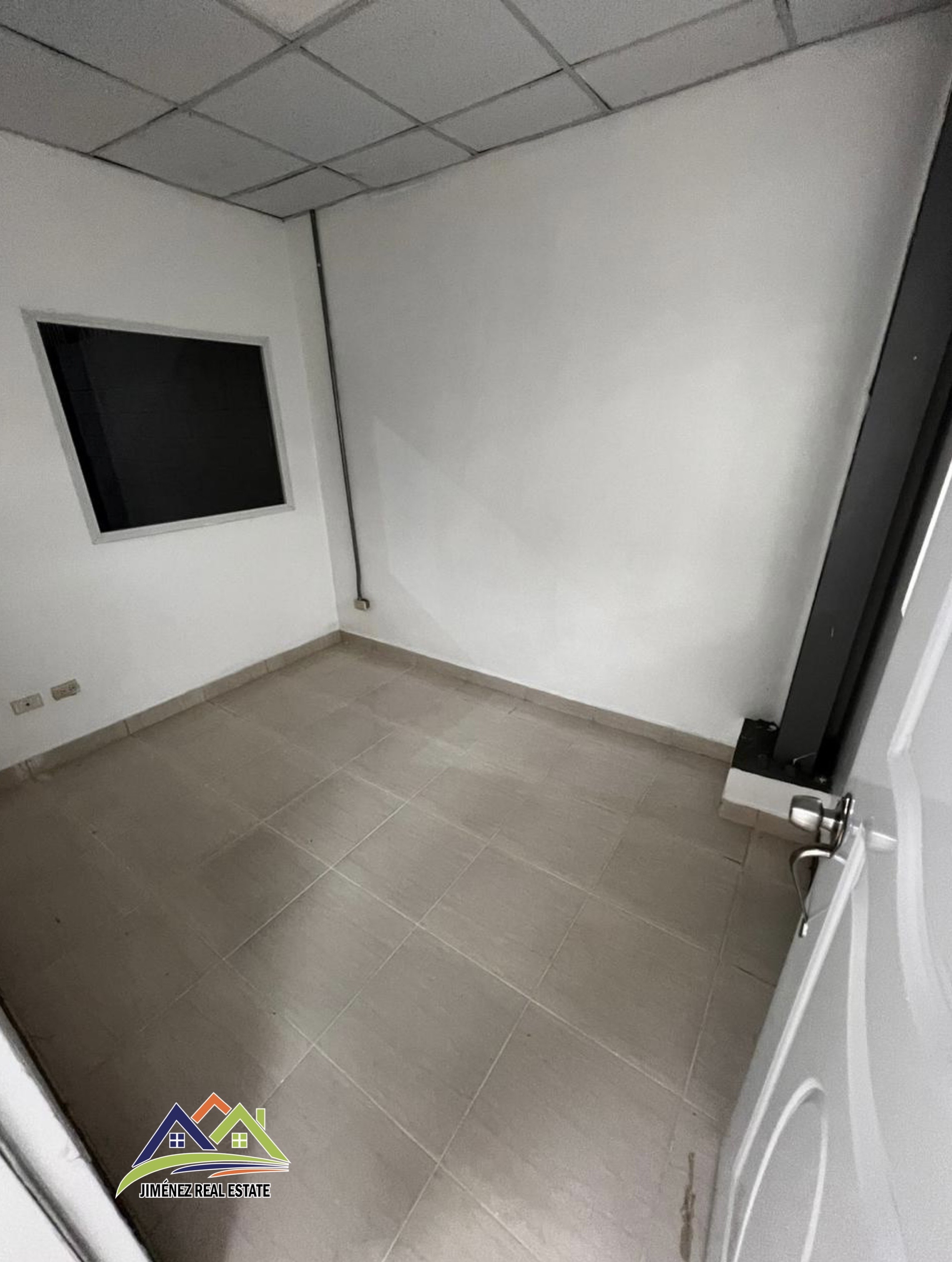 oficinas y locales comerciales - NAVE INDUSTRIAL EN RENTA EN SANTIAGO DE LOS CABALLEROS E 3