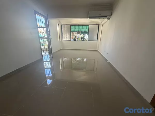 apartamentos - alquiló Evaristo Morales piso 4 dos habitaciones dos baños dos parqueos servicio 4