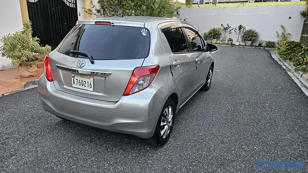 carros - Toyota vitz 2012 2