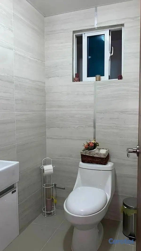 apartamentos - 4to Nivel en Urb. Jardines del Sur 5