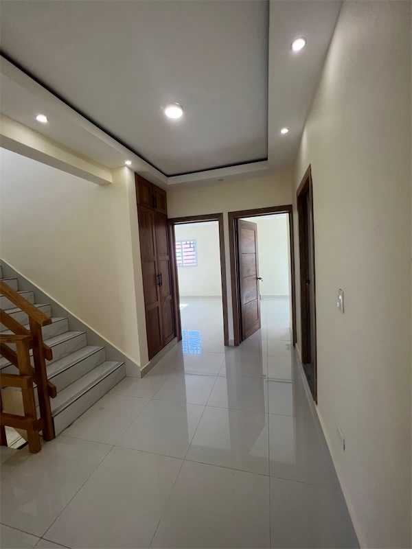 casas - casa de dos niveles con terraza destechada 2