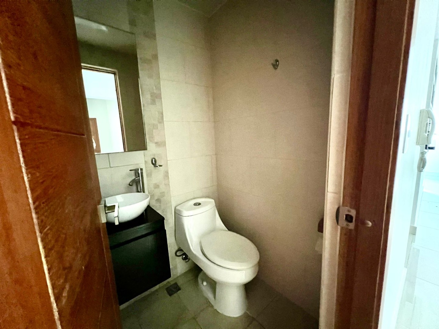 apartamentos - 📍Ensanche Naco
Aquilo Apartamento Vacio en Torre Moderna
 US$1,300  5