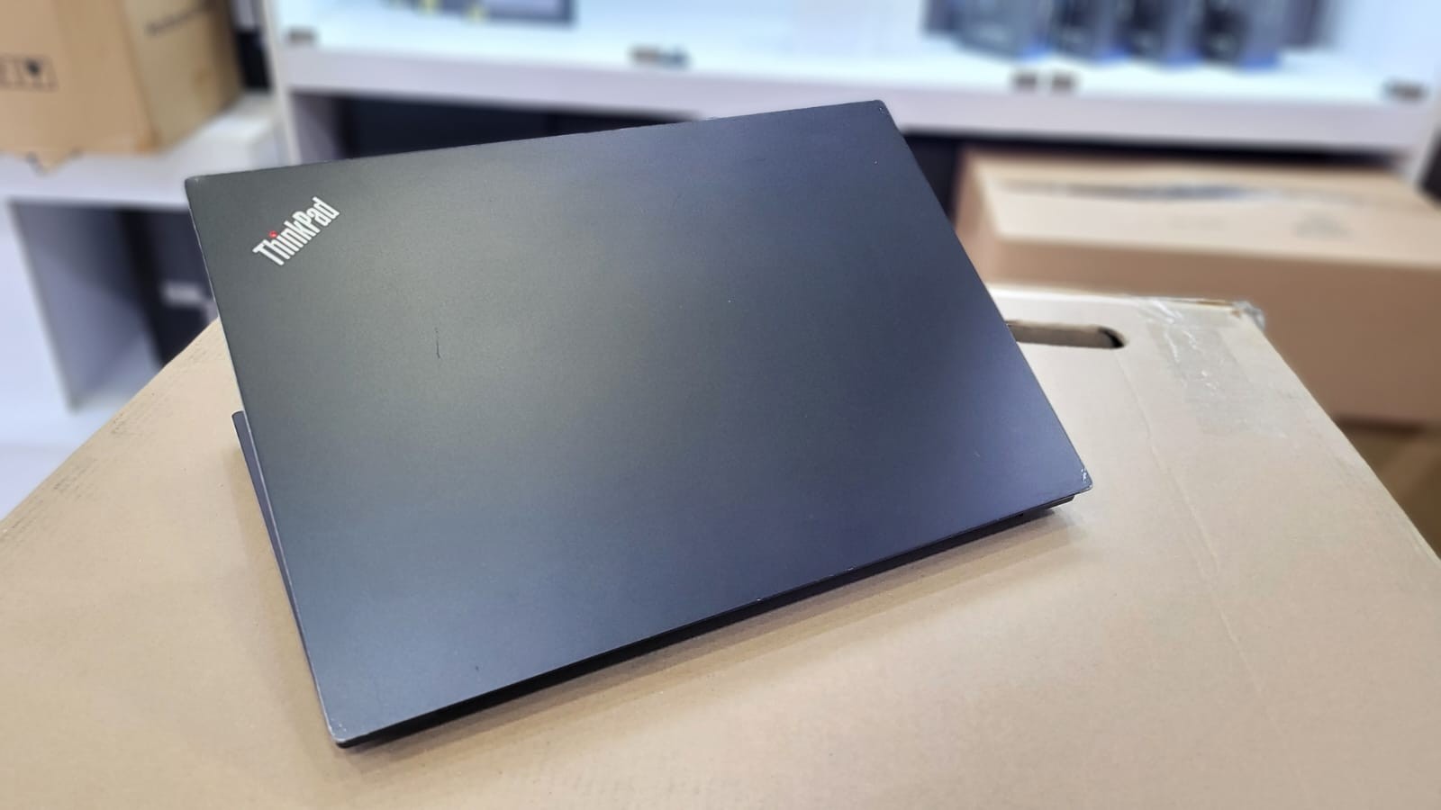 computadoras y laptops - LENOVO THINKPAD i5 7ma 8GB RAM / 256 SSD, 15.6 PLG, Teclado numérico 2