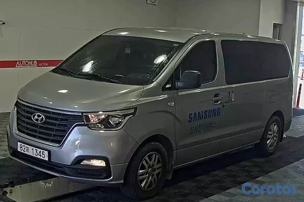 otros vehiculos - HYUNDAI GRAND STAREX 2021 GRIS 2
