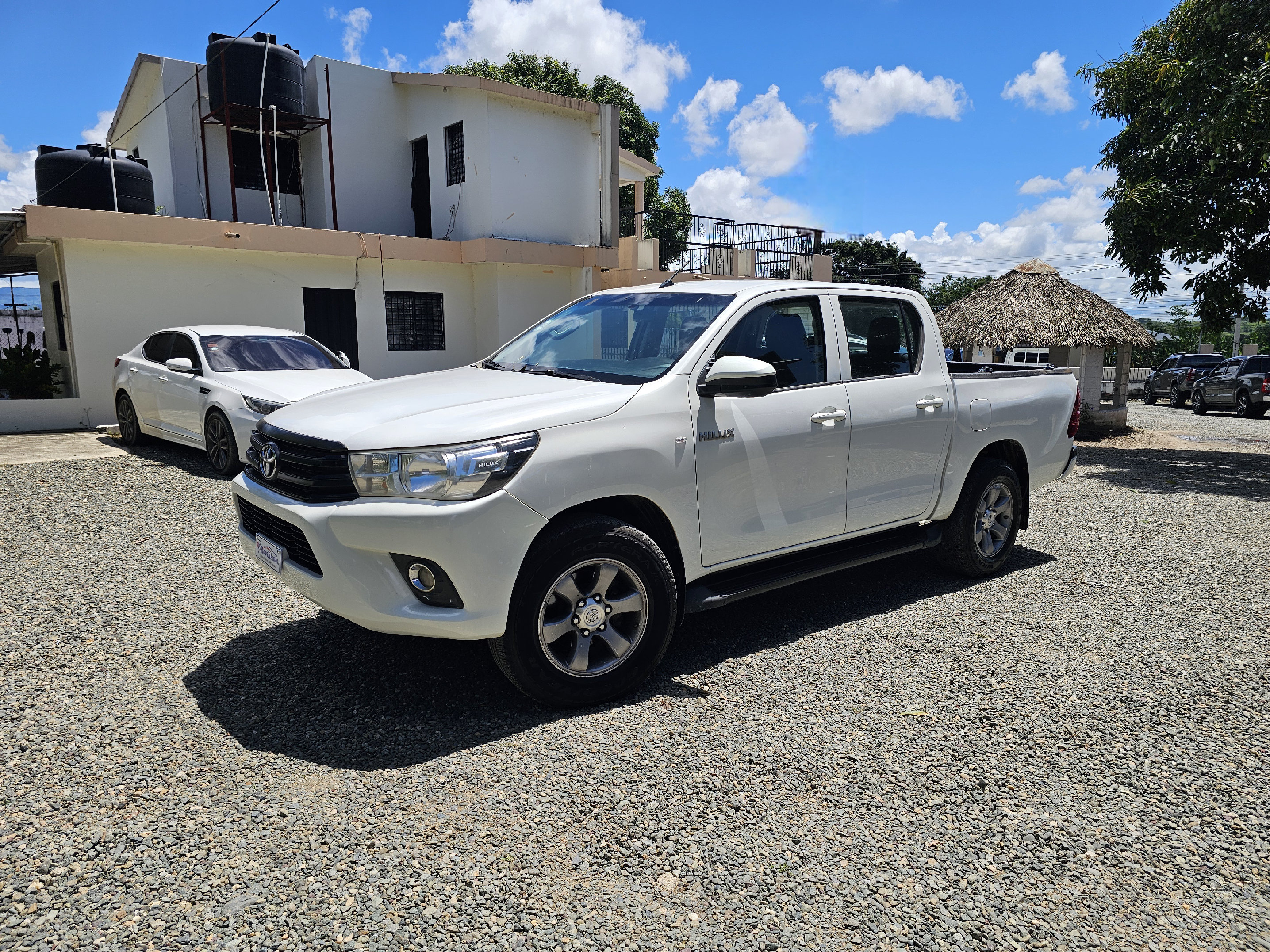 jeepetas y camionetas - Toyota hilux 2020 mecanica 4×4.