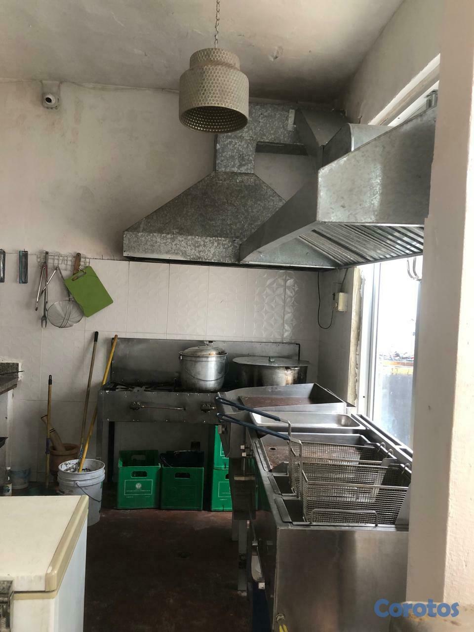 casas - Remato Propiedad en la Zona Colonial por Salud  5