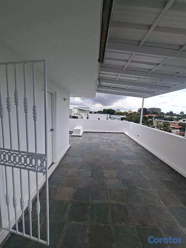 apartamentos - VENDO DE OPORTUNIDA PRECIOSO Y AMPLIO APTO 4TO. PI 7