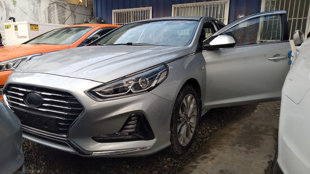 carros - HYUNDAI SONATA NEW RISE 2018 GRIS