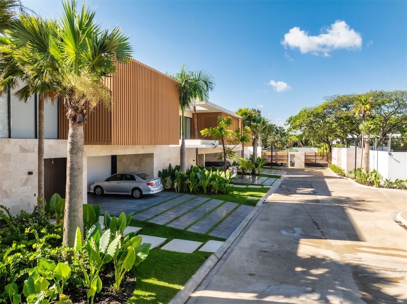 casas - Casas Modernas en el Más exclusivo sector de Santiago. 1