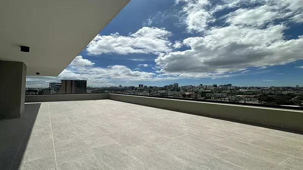 oficinas y locales comerciales - ALQUILER LOCAL COMERCIAL DE 107.1M2-ARROYO HONDO 9