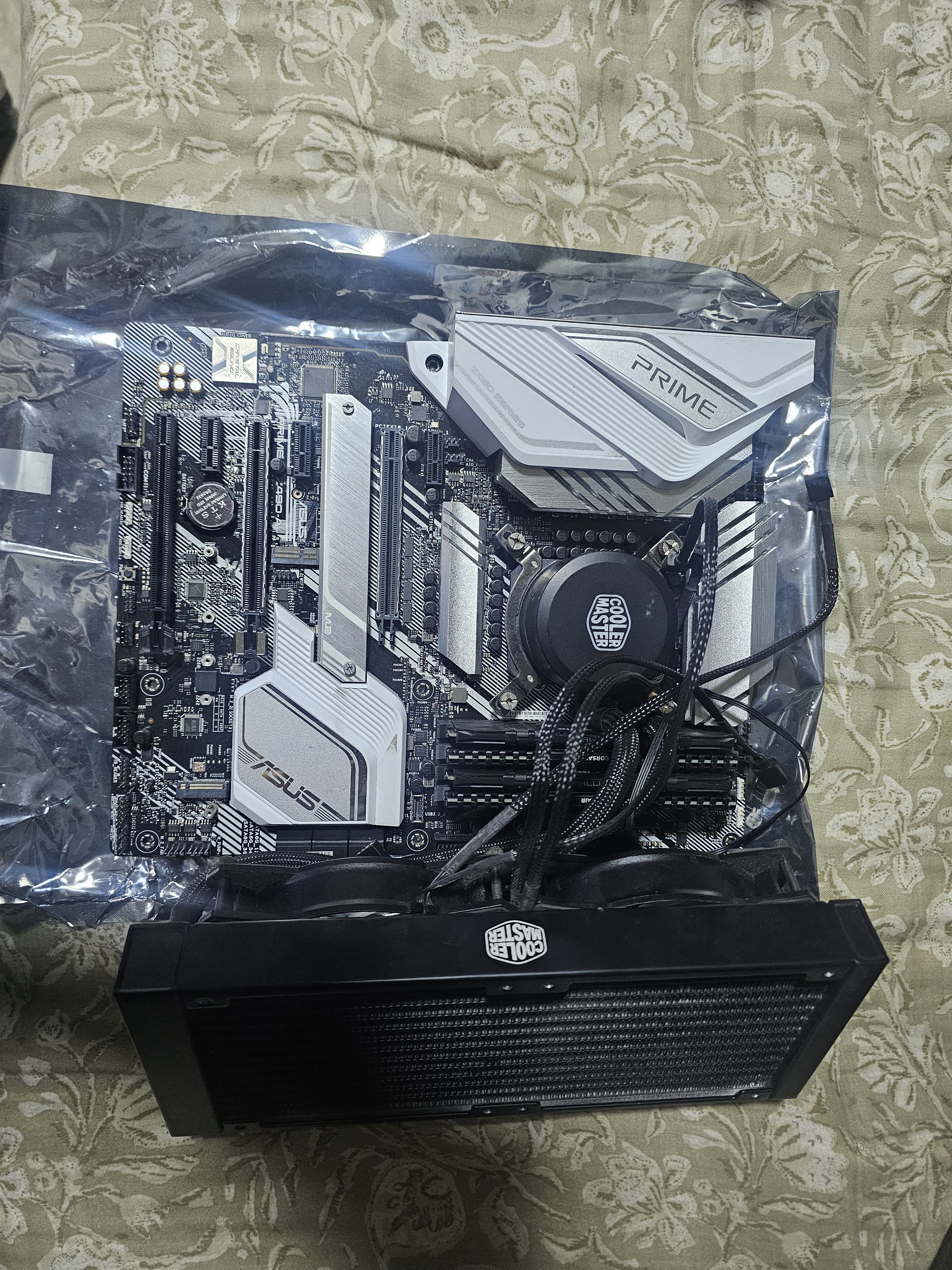 computadoras y laptops - CPU INTEL I9 + MOTHERBOARD + 32GB RAM COMBO 9