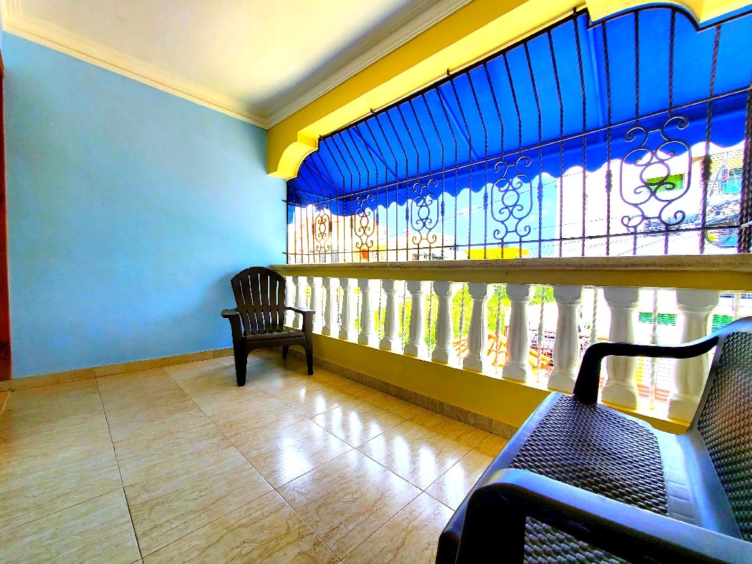 casas - Venta de casa en el mirador este de 450mts Santo Domingo  6