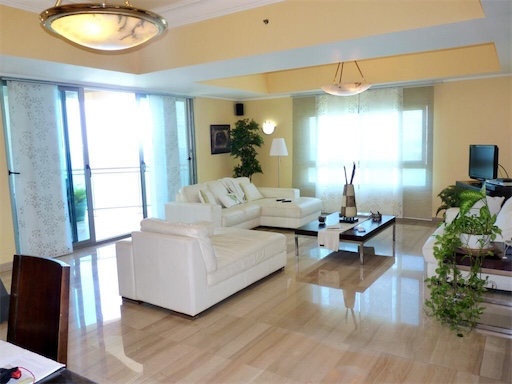 apartamentos - Venta de apartamento con vista al mar piso 28 malecón center Distrito Nacional  2