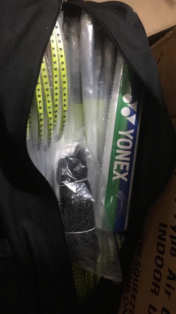 Artículos Deportivos - Bádminton YONEX. Raqueta, malla y tubos de ganso. - AL POR MAYOR Y AL DETALLE 5