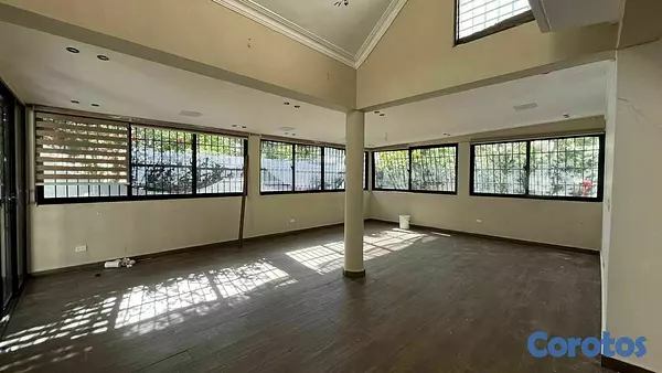 casas - Casa para oficina o uso comercial en El Millon  4