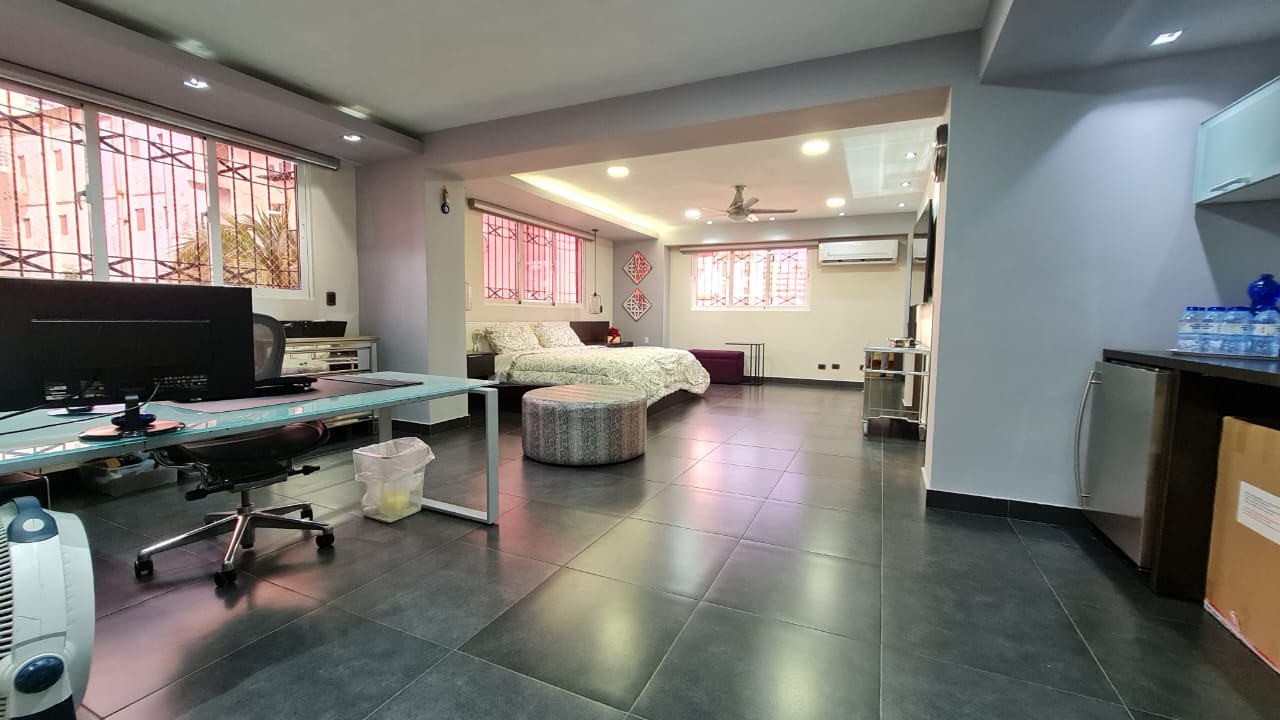apartamentos - Ensanche NacoVenta de apartamento vacío 380 mts2/3er piso.  5