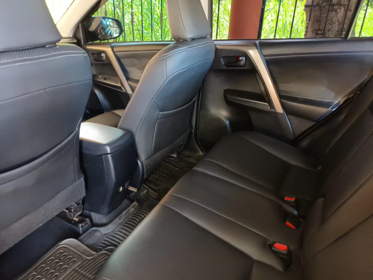 jeepetas y camionetas - Toyota rav4 2016  8