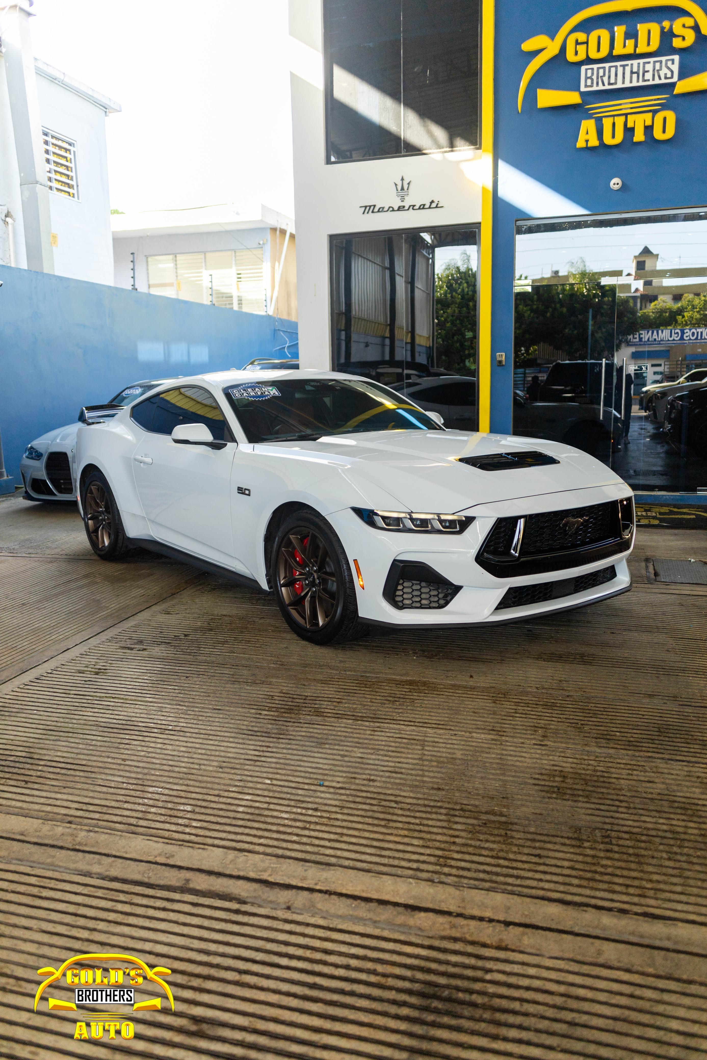 carros - Ford Mustang GT Premium 2024 Clean Carfax