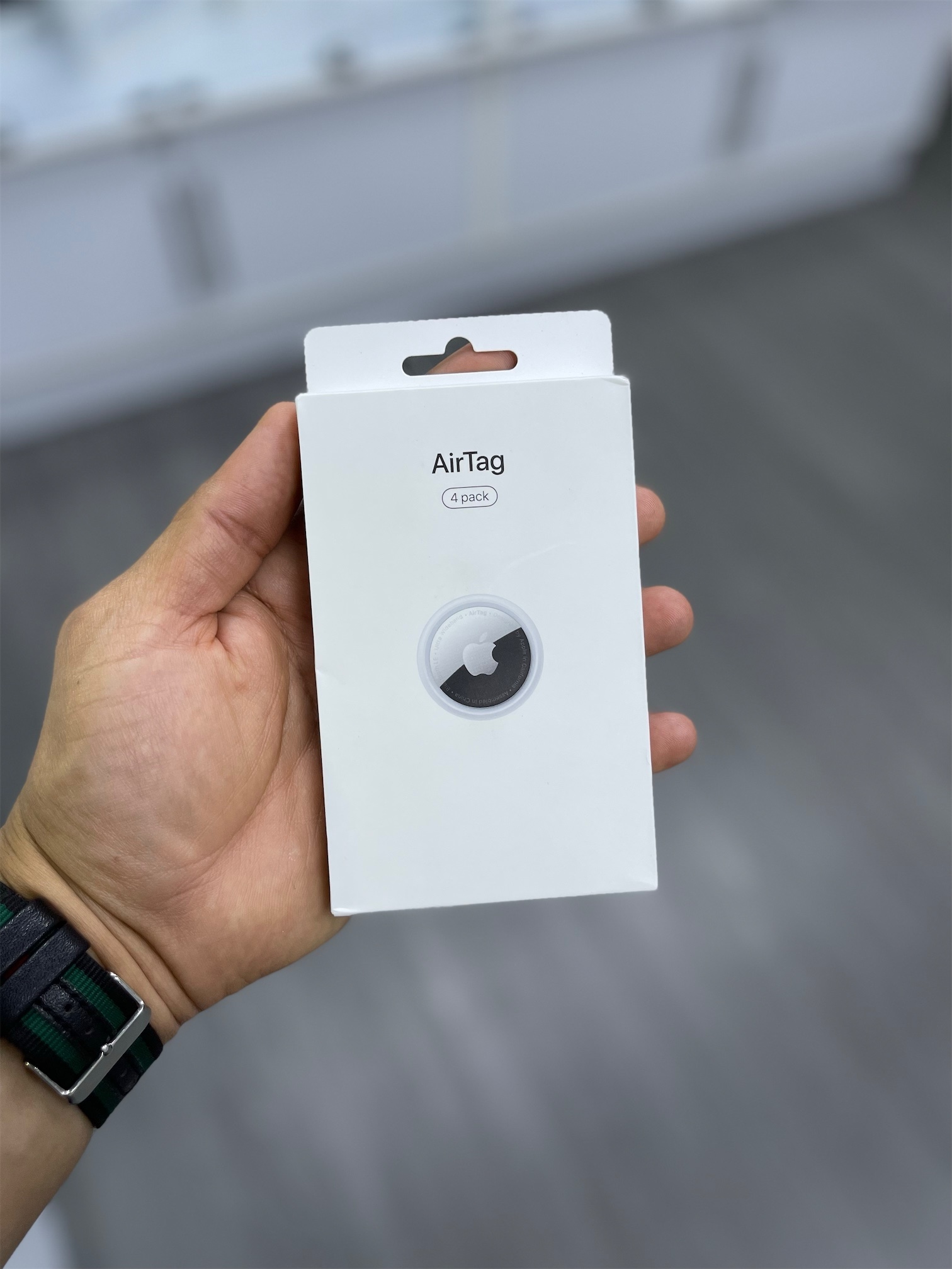 accesorios para electronica - AirTag Apple - Tienda Física 1
