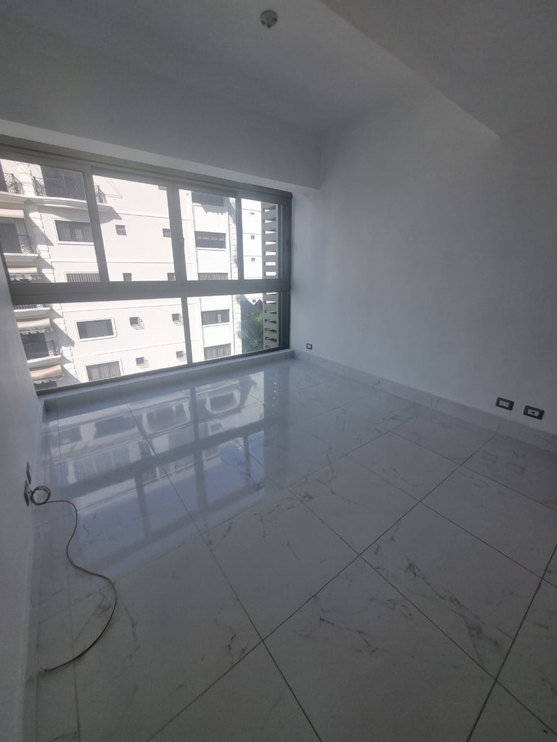 apartamentos - Apartamento con line blanca en renta en el sector de Piantini
 5