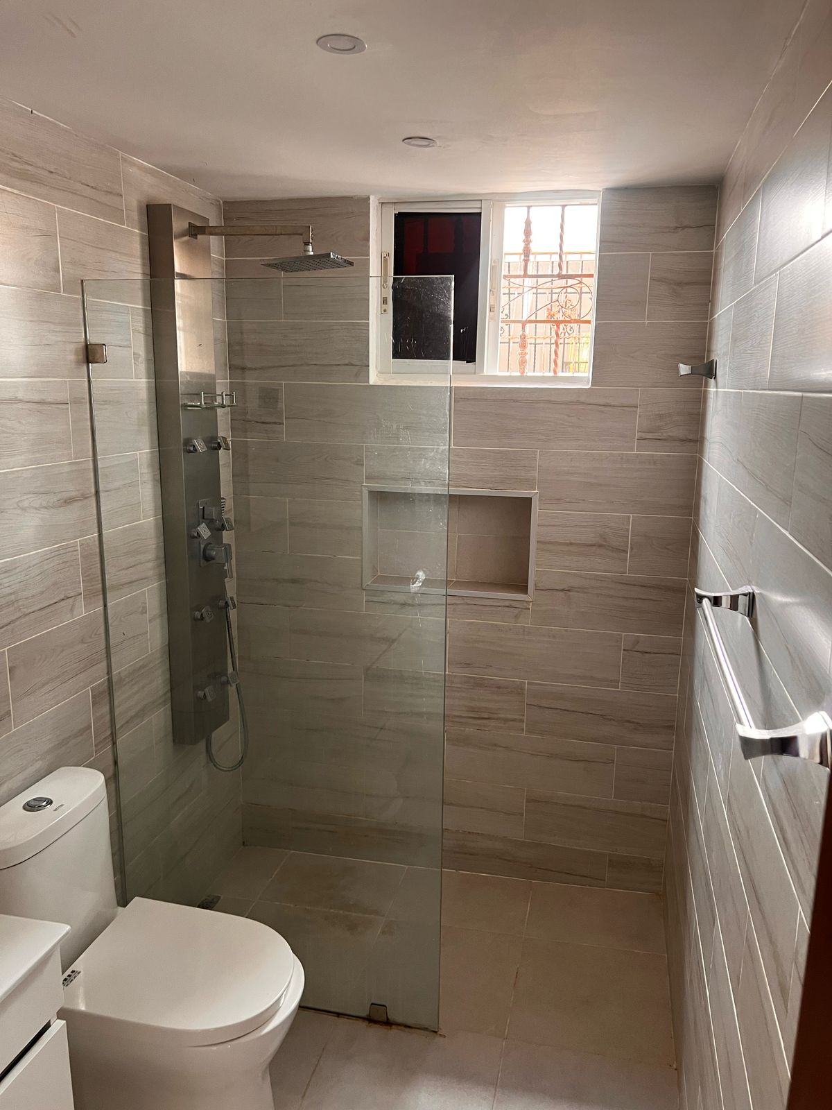 apartamentos - APARTAMENTO EN VENTA, LOS RIELES. 8