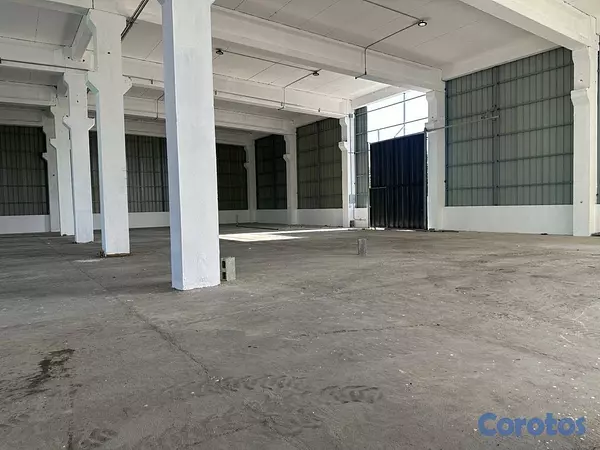 oficinas y locales comerciales - Nave en alquiler Autopista las Americas  2