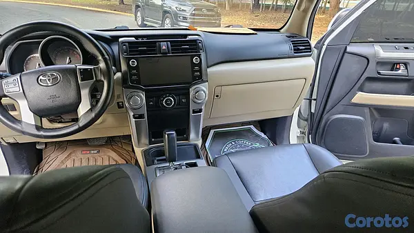 jeepetas y camionetas - Toyota 4runner 2013 3 filas 11
