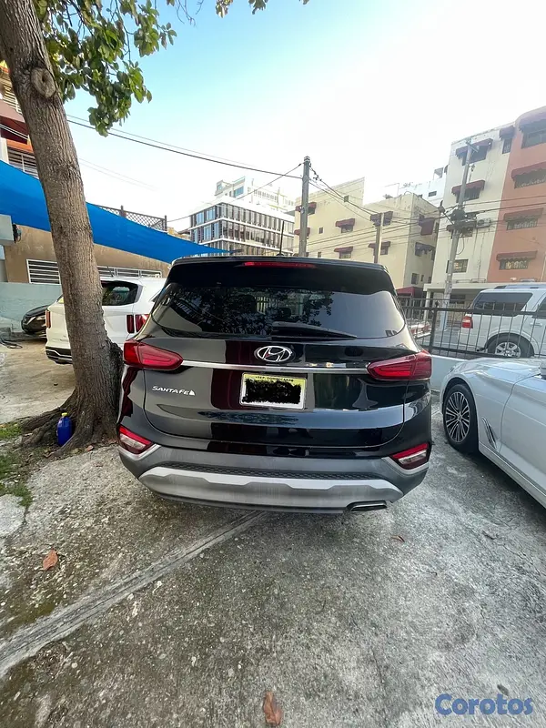jeepetas y camionetas - Hyundai Santa Fe SE 2020 3