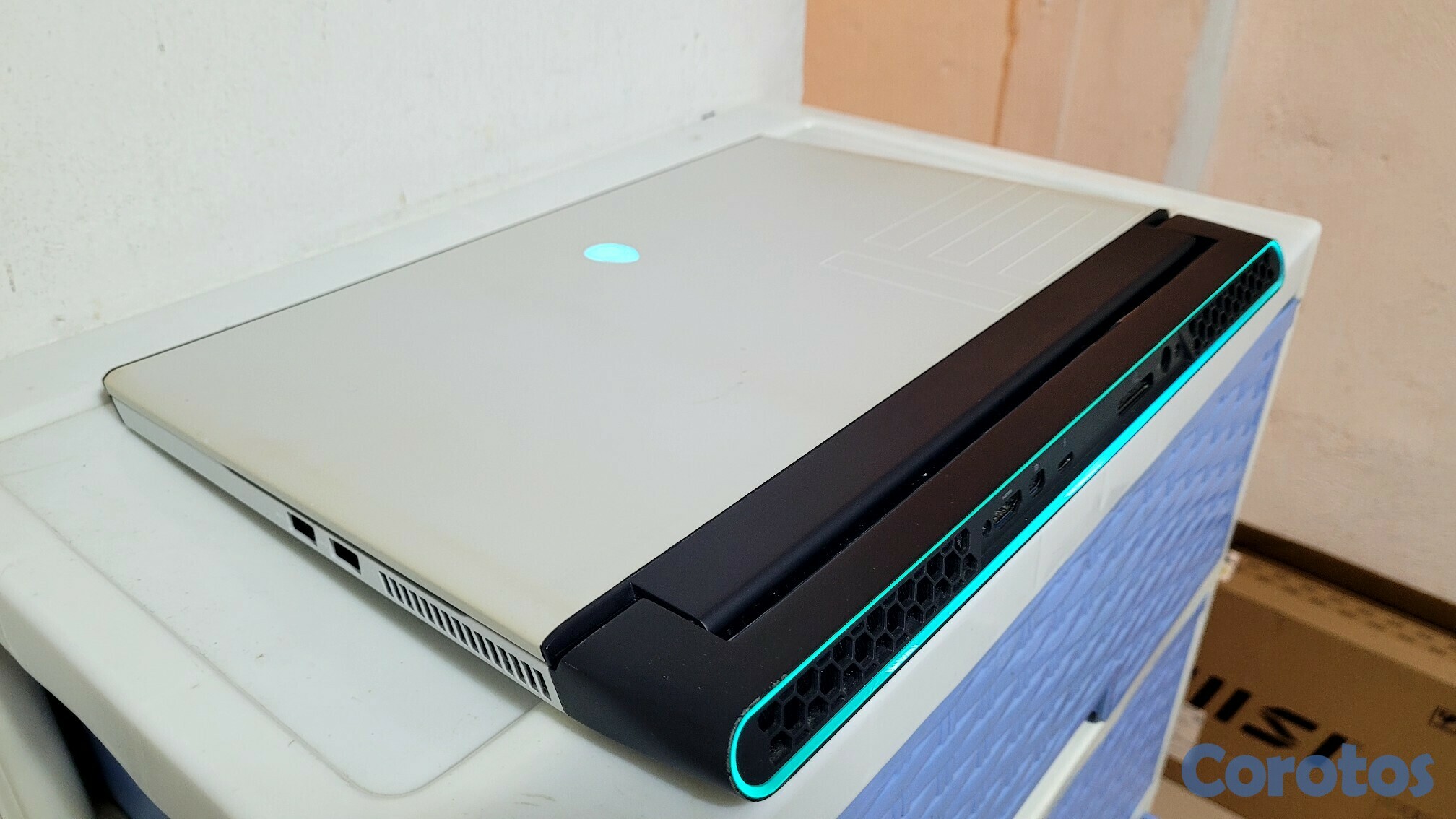 computadoras y laptops - Alienware R2 Core i7 9th Gen Ram 16gb Disco 512gb Solido Rtx 2060 6GB Oled 4K 3