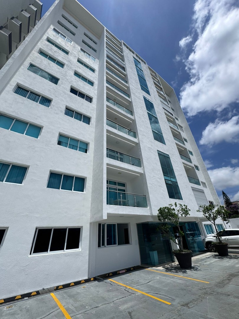 apartamentos - Hermoso penthouse en venta 
📍Autopista Duarte , próximo a Pucmm


🟡286 metros

