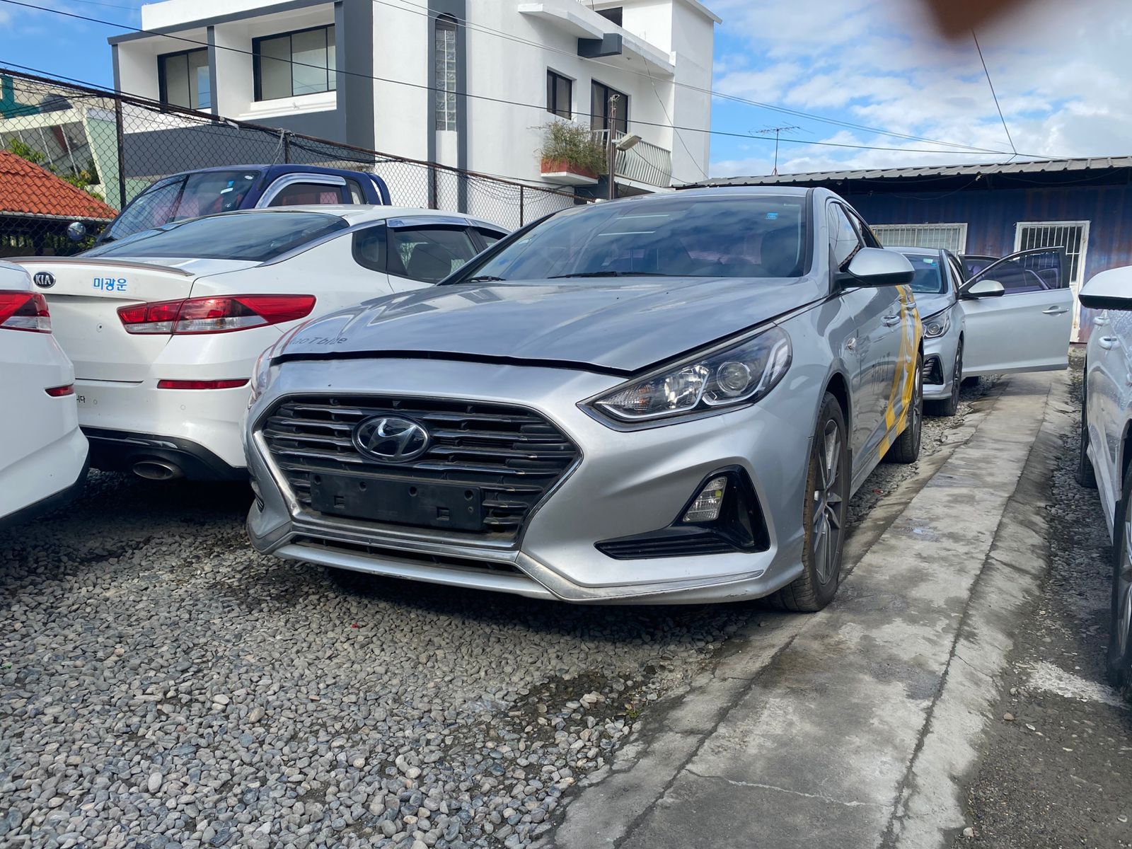 carros - HYUNDAI NEW RISE 2019 DESDE: RD$760,000.00 