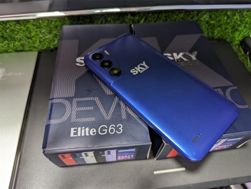 celulares y tabletas - Dual Sim SmartPhone *Sky Elite G63  1
