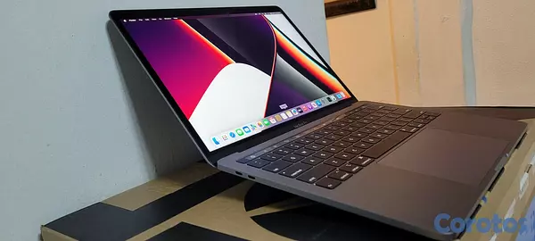 computadoras y laptops - Macbook 13.3 Pulg Core i7 Ram DDR4 16GB DISCO 512GB SSD AÑO 2018 2