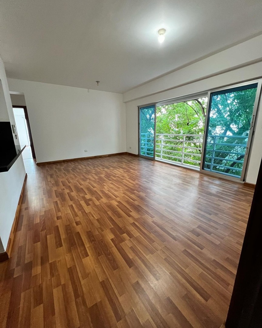 apartamentos - Vendo oportunidad moderno apartamento en Evaristo morales 🕹 US$195,000   0