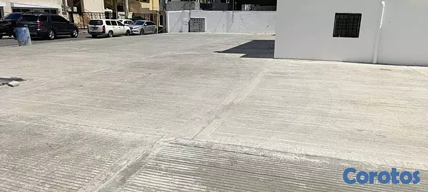 oficinas y locales comerciales - local ideal montar Dealer con 400mts capacidad 30 parqueos 3