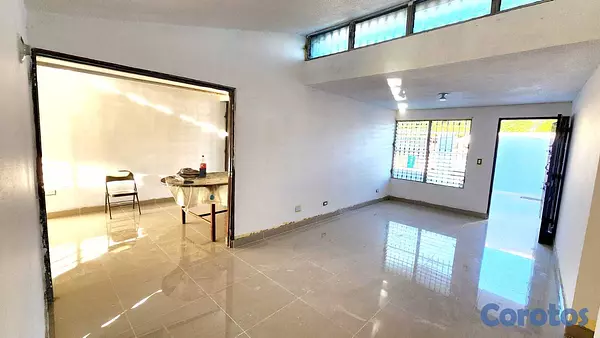 casas - Casa en Alquiler para vivir o negocio en Av. Indep 8
