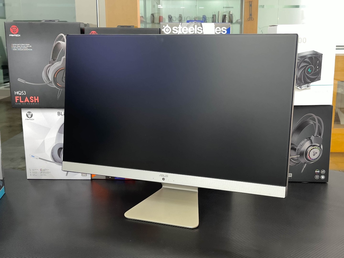computadoras y laptops - AIO Asus V241DA-DB301